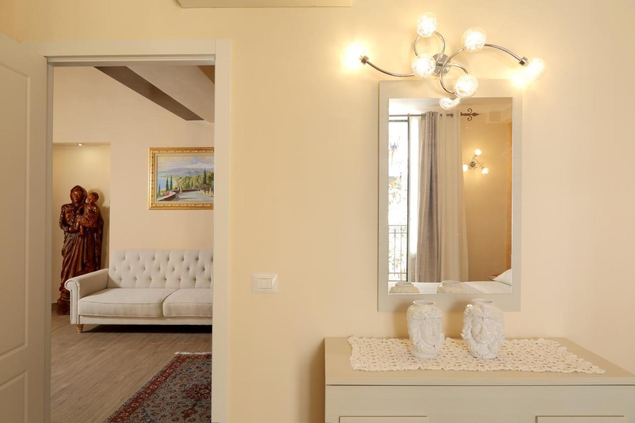 Le Terrazze Del Teatro Greco Villa ตาออร์มินา ภายนอก รูปภาพ